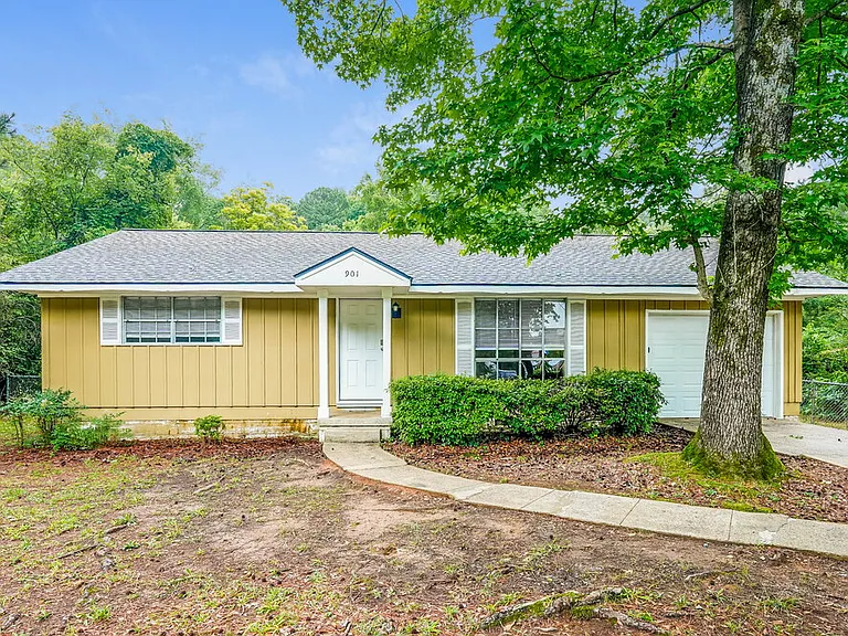 901 Eldorado Dr — Photo 1