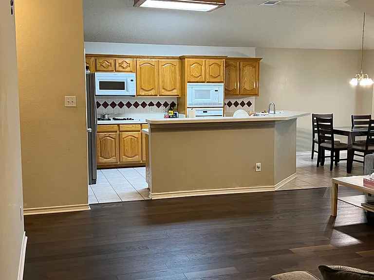 1524 Summerfield Dr — Photo 5