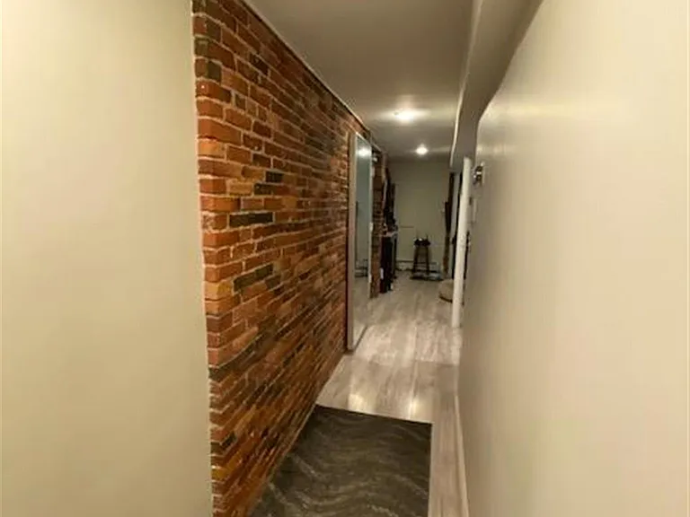 217 Harvard St #2R — Photo 13
