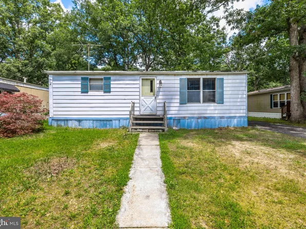 25 Elmwood Dr, Elmer, NJ 08318