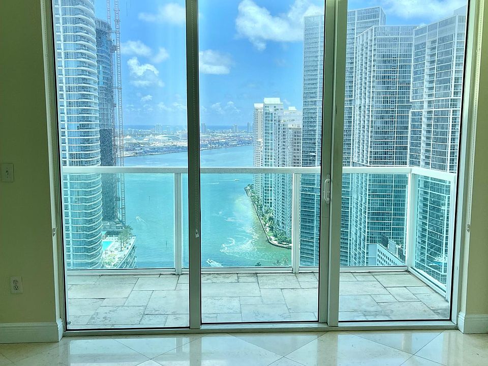 1st image of 33 SE 5th St Floor 4114