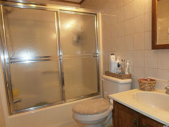 5th image of 134 Village Cir W #134