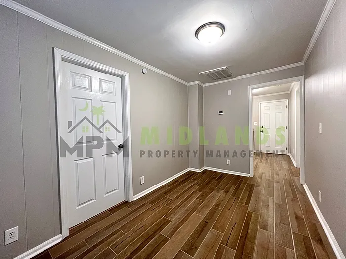 610 W Hampton Ave — Photo 28
