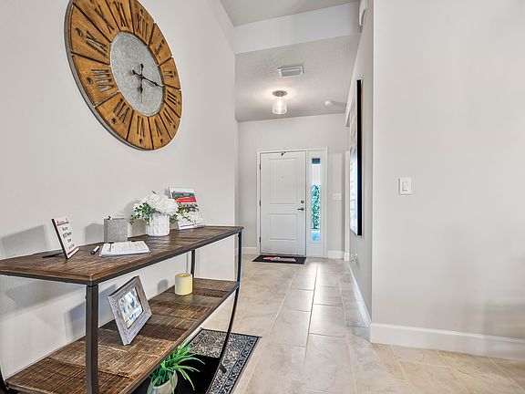 3rd image of 8622 Giovanni Avenue