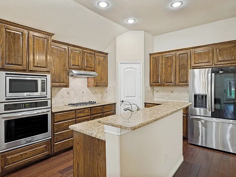 10408 Old Eagle River Ln — Photo 12