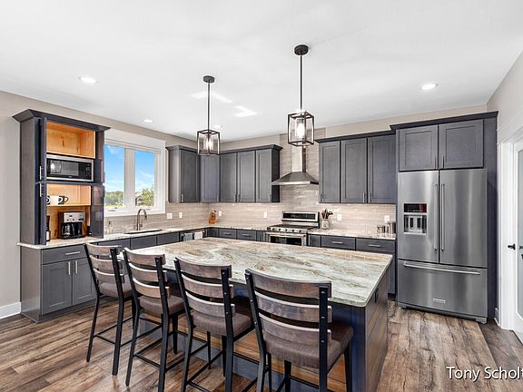 5th image of 6283 Eaglewood Dr
