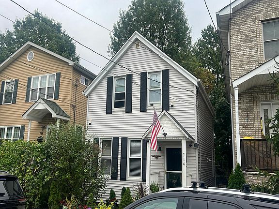 4th image of 714 3rd St