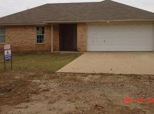 2736 Benton Rd, Lufkin, TX 75901