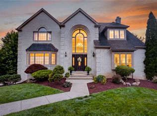 173 Bittersweet Cir, Venetia, PA 15367