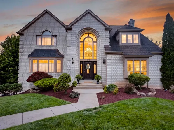 173 Bittersweet Cir, Venetia, PA 15367