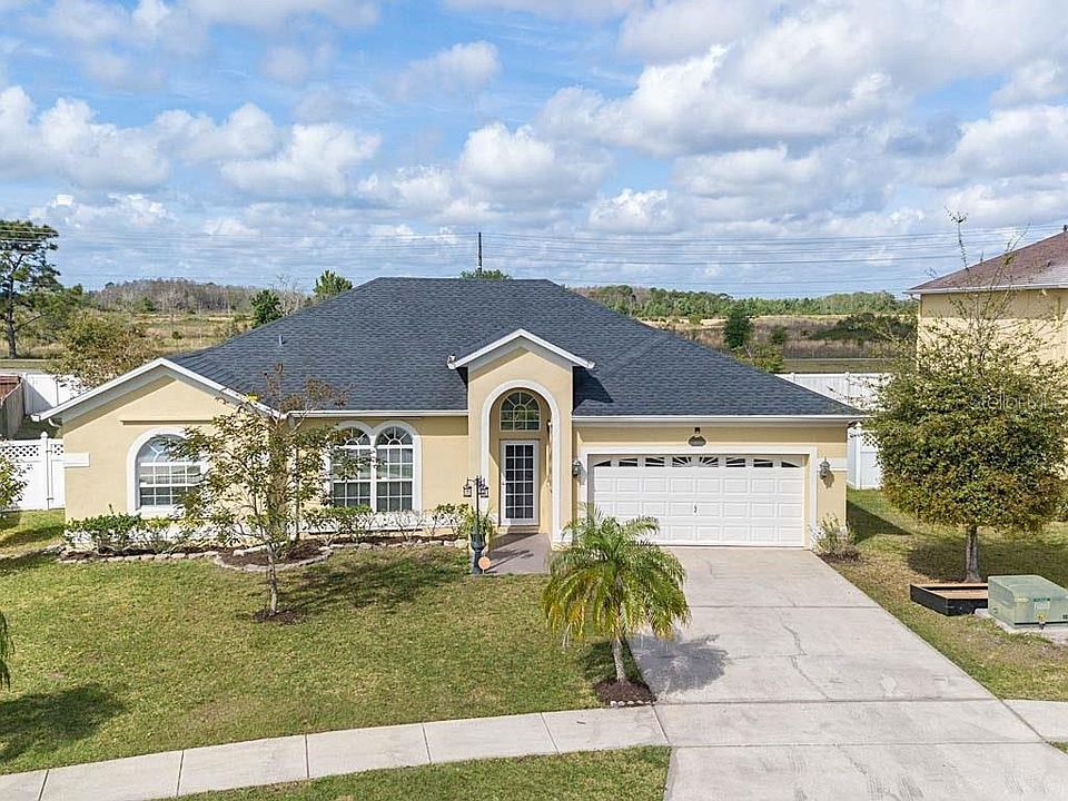 1st image of 452 Tamarind Parke Ln