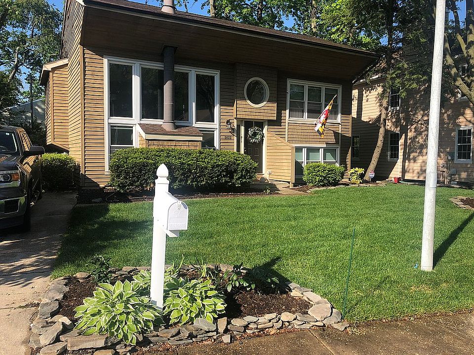 1st image of 902 Berwick Dr