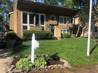 902 Berwick Dr, Annapolis, MD 21403