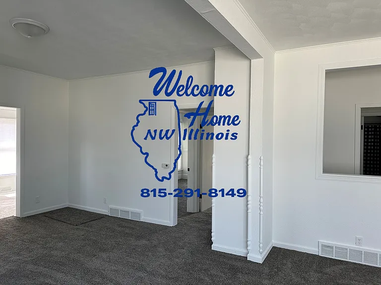 945 E Garden St — Photo 10