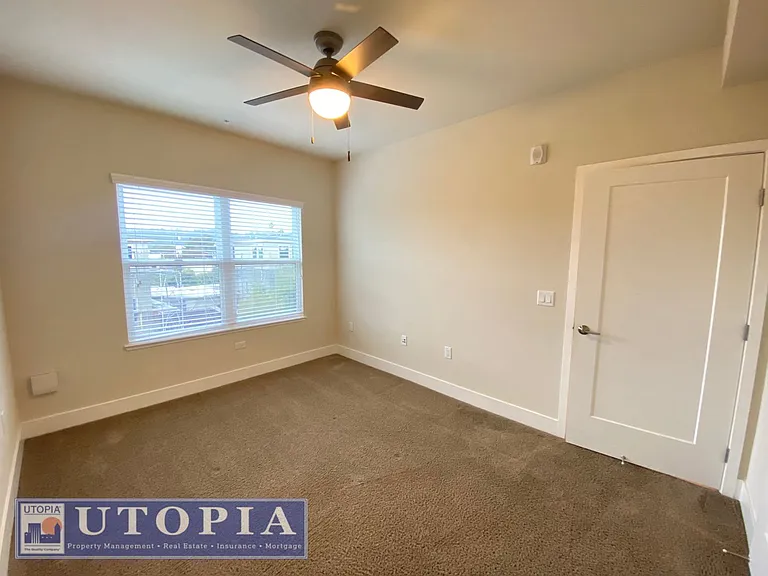 716 Darwin St #304 — Photo 16