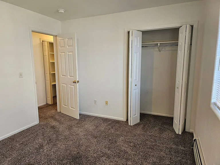 1240 Taft Ave — Photo 7