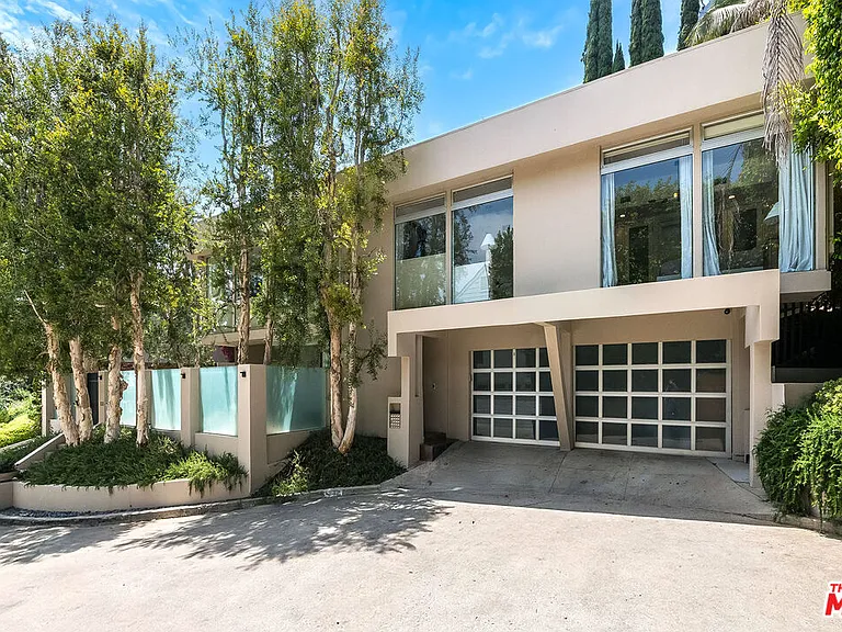 1331 Cordell Pl — Photo 2