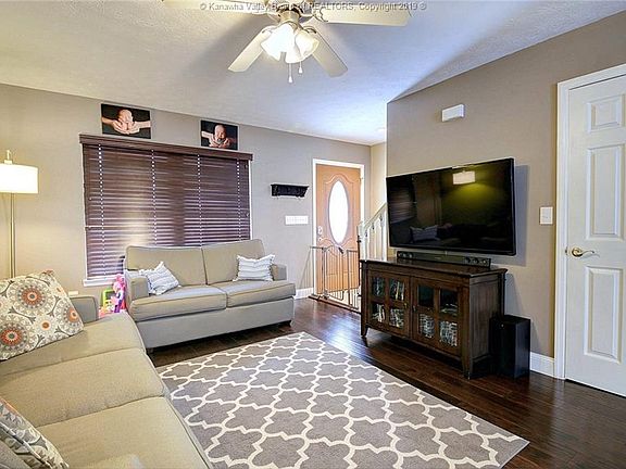 5th image of 104 Greenbrier Way