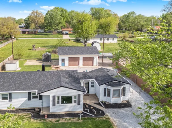 5456 E Main St, Avon, IN 46123