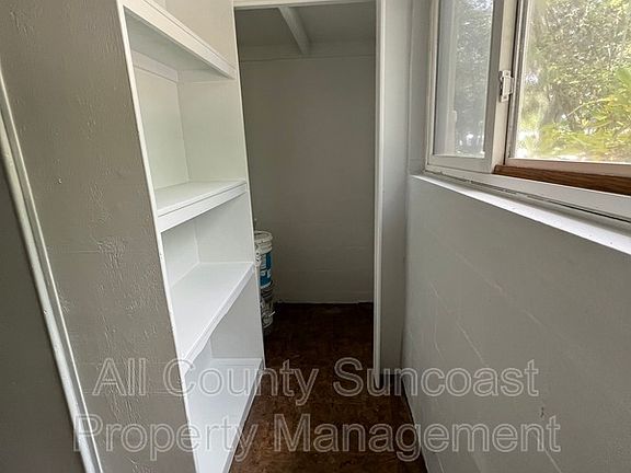5th image of 15001 Avalon Ave