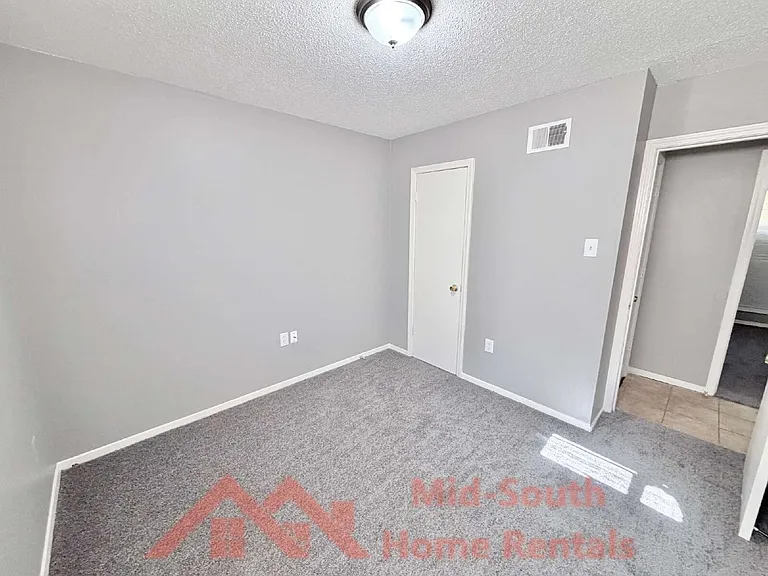 5286 Braden Dr — Photo 13