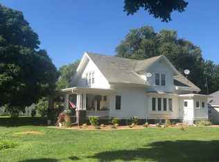 112 S Main St, Seymour, IL