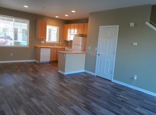 8691 NE Hyde Park Ln, Hillsboro, OR 97006