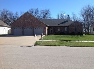 1028 Post Rd, Springfield, IL 62712