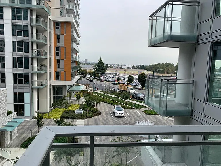 455 SW Marine Dr #519 — Photo 14
