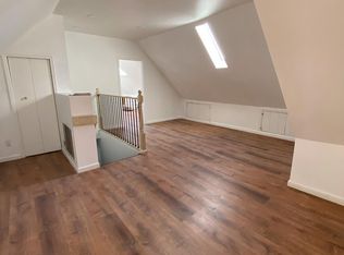 4 Windsor Pkwy, Hempstead, NY 11550