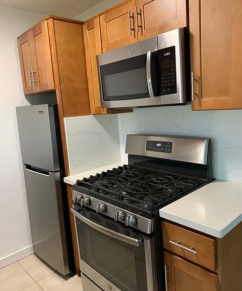 2113 Rose St #1 — Photo 7