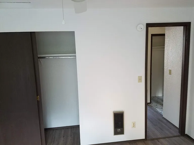 336 W Elizabeth St #4 — Photo 9