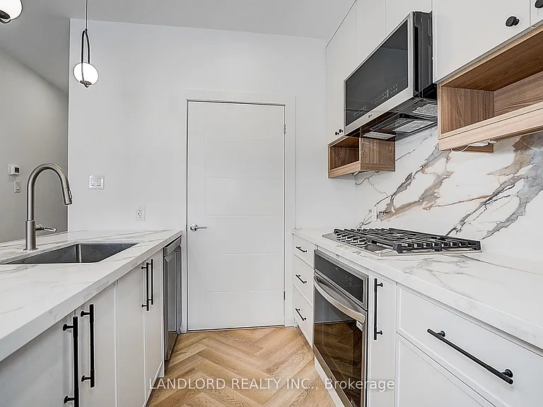 1146 Broadview Ave #1 — Photo 23