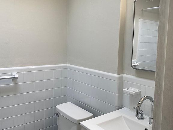 4th image of 8033 Elberon Ave #G