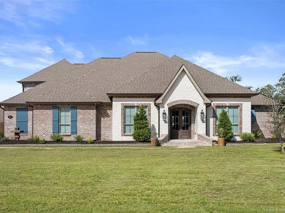 1st image of 3658 E Cabella Dr