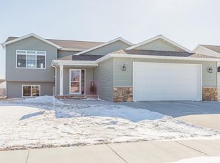 2387 Star Ave S, Grand Forks, ND 58201