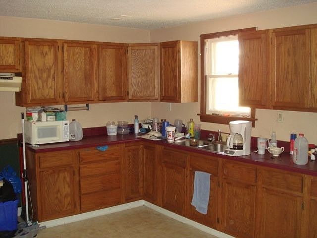 2nd image of 619 Playground Ct