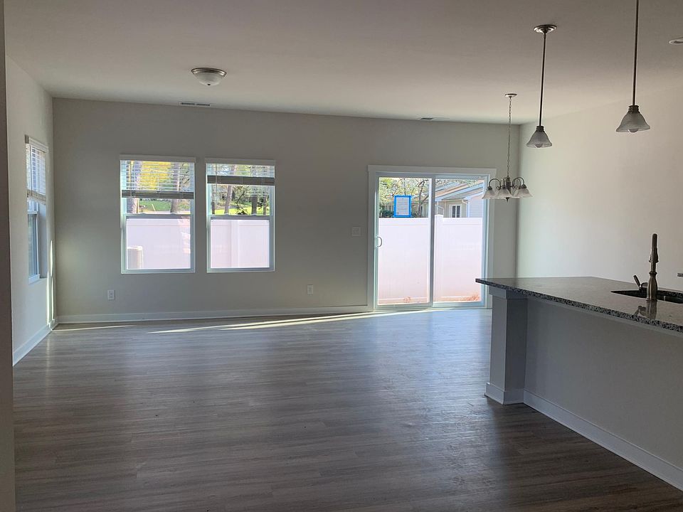 2nd image of 4011 Ahan Dr
