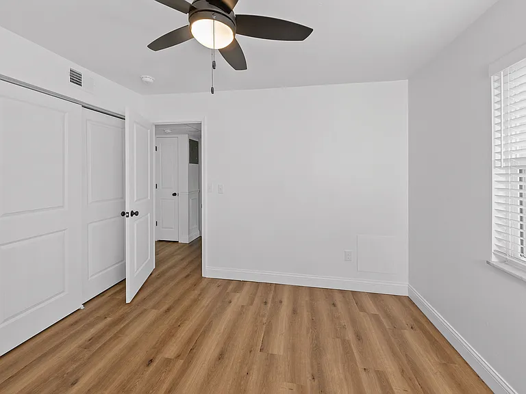 009-4015 Estermarie Dr. Unit 4_CincyPhotoPro-1565