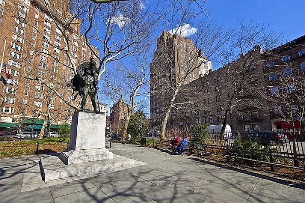 Sold by Corcoran | media 25