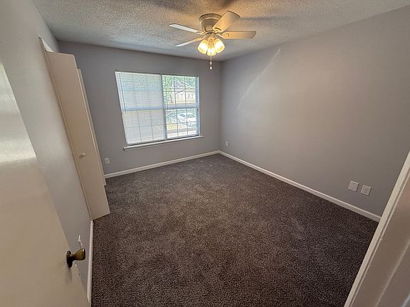 5th image of 827 Richmond St #F