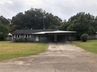 236 Camellia Rd, Bogalusa, LA 70427