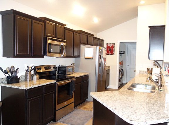 2nd image of 6010 Wagner Dr