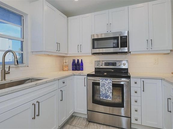 3rd image of 4531 Bay Beach Ln APT 133