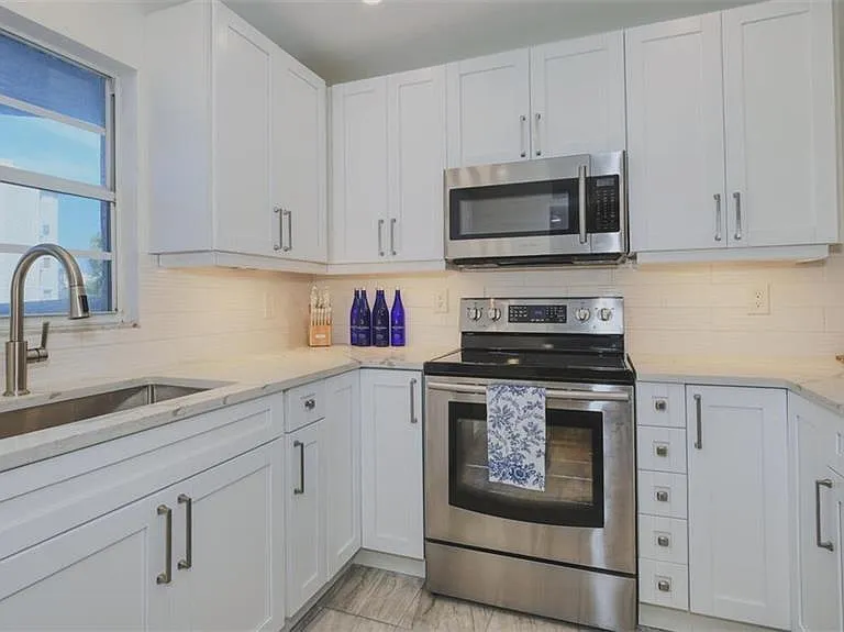 4531 Bay Beach Ln #133 — Photo 3