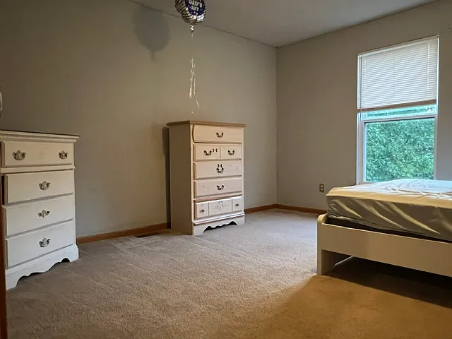 1371 N Harvey Dr — Photo 12