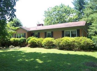 514 Powell Rd, Lenoir, NC 28645