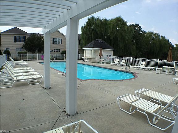 5th image of 5933 Echingham Dr