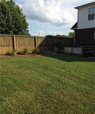 4th image of 309 Acorn Ct