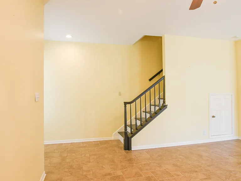 9 Chapel Hill Cir — Photo 6